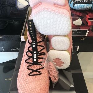 Lebron XV ‘Hollywood’